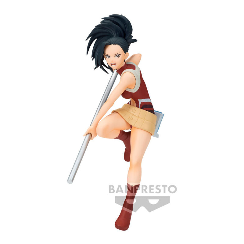 Anime character figurine holding a weapon on a white background with 'BANPRESTO' branding.