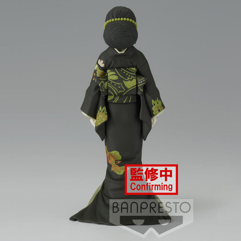 Black kimono figurine with green floral patterns on a gray background, featuring the Banpresto logo.